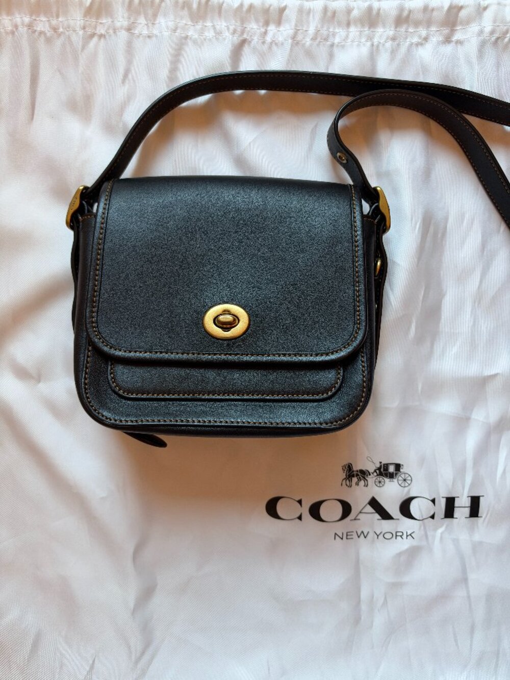 Coach Rambler Crossbody 16 Glovetanned Leather